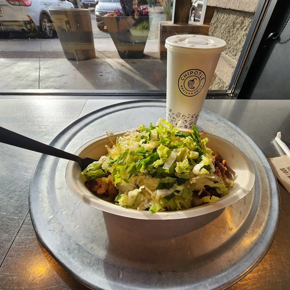 Chicken Bowl with Medium Iced Tea
