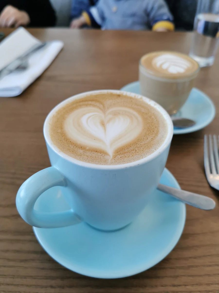 Latte, Elwood Bathers
