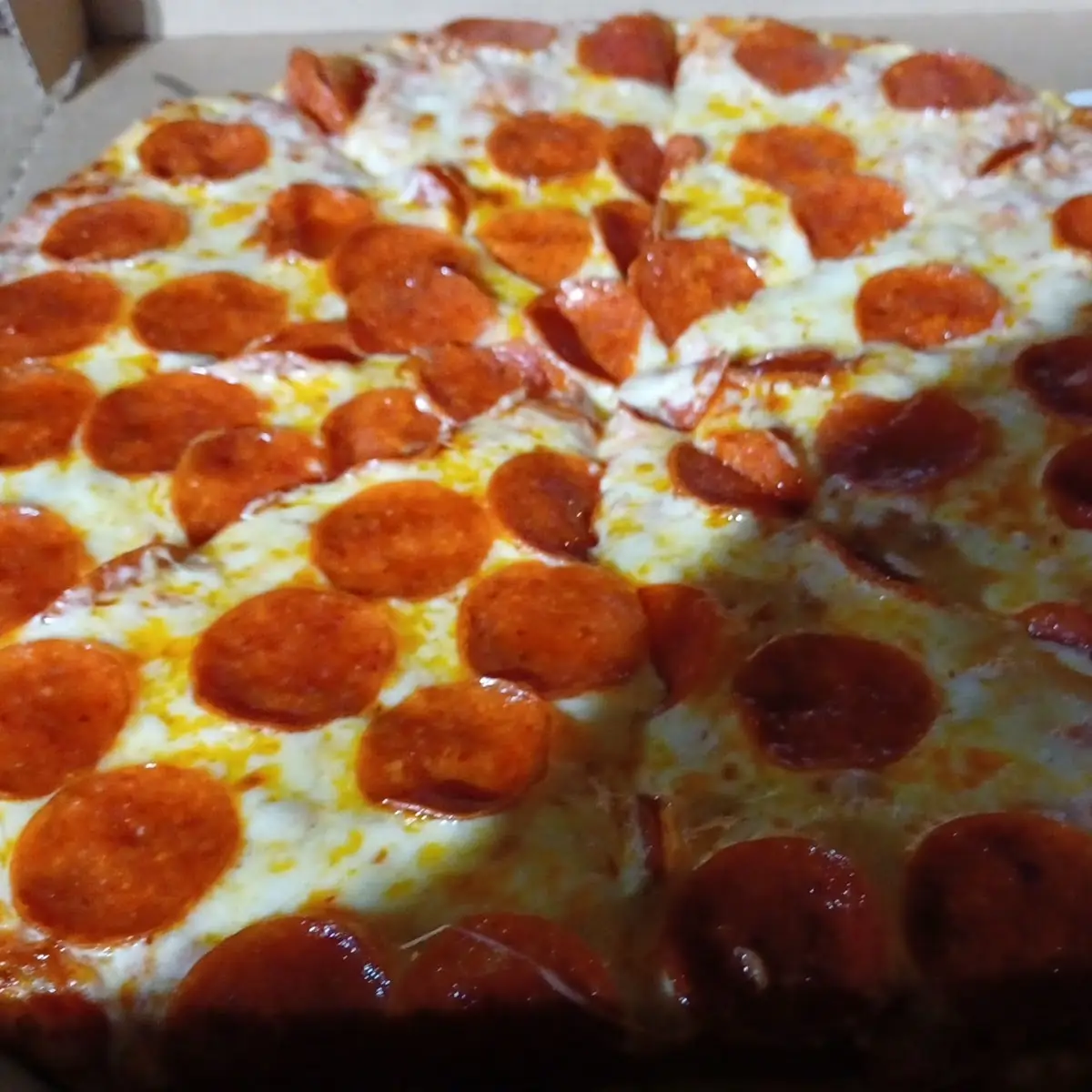 Pizza Mediana de Peperoni