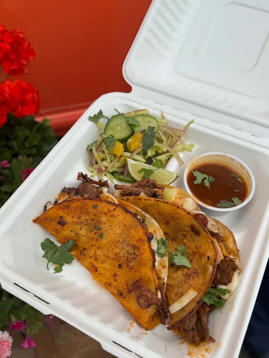 Highlights, Anne-Marie's Street Eats