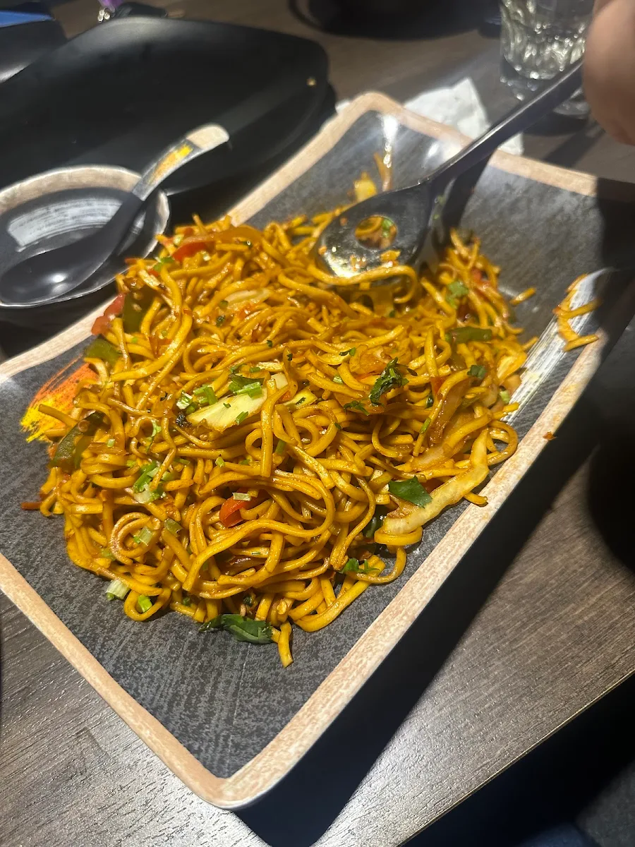 Hakka Noodles and Chilli Shrimp