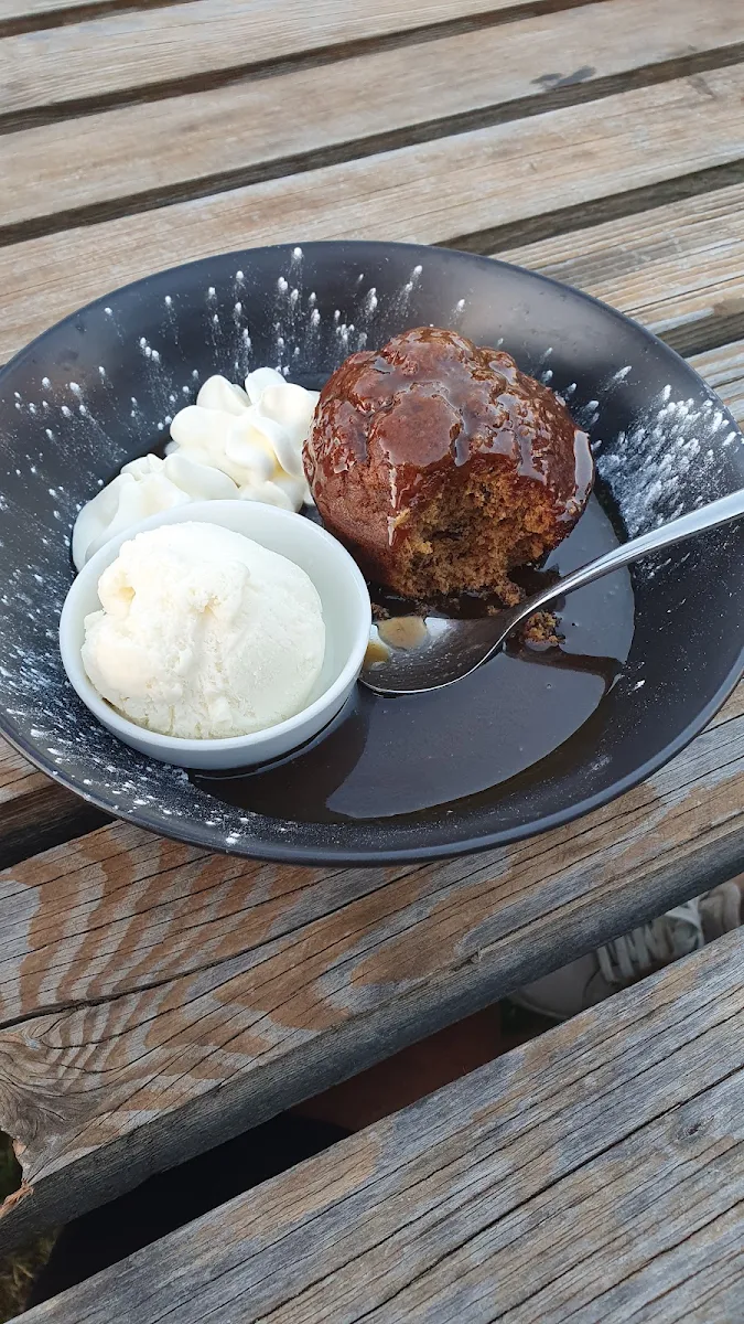 Stiky Date Pudding, The Location Cafe