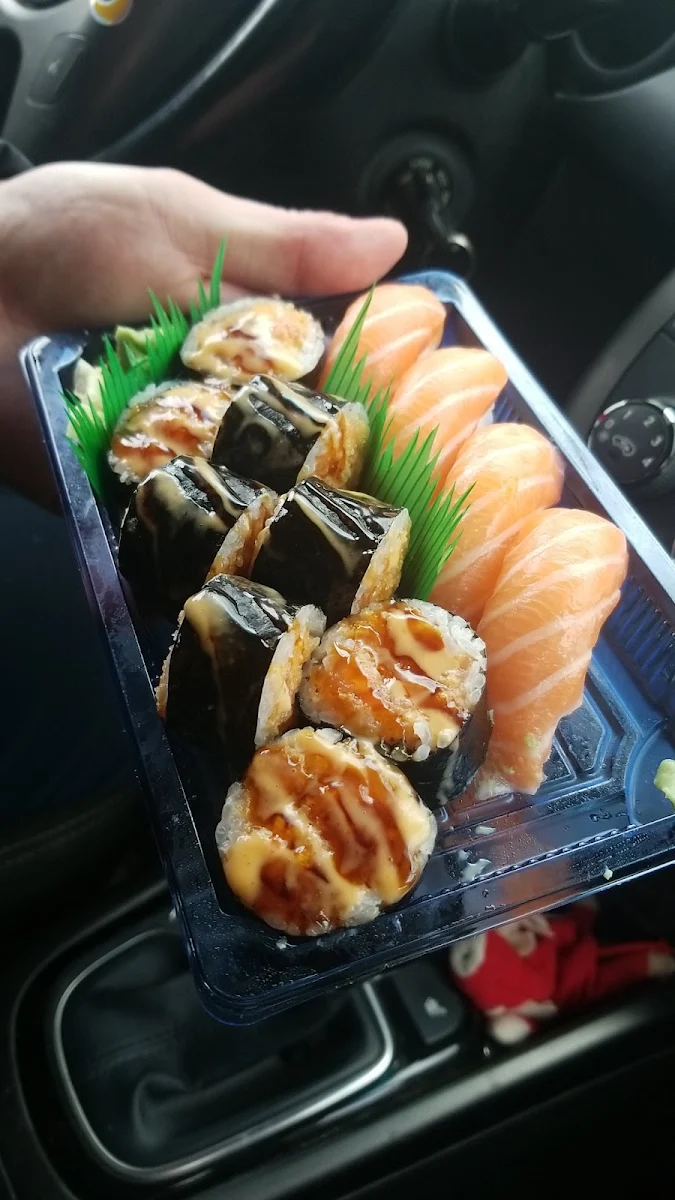 Highlights, Chef Martin’s Sushi House