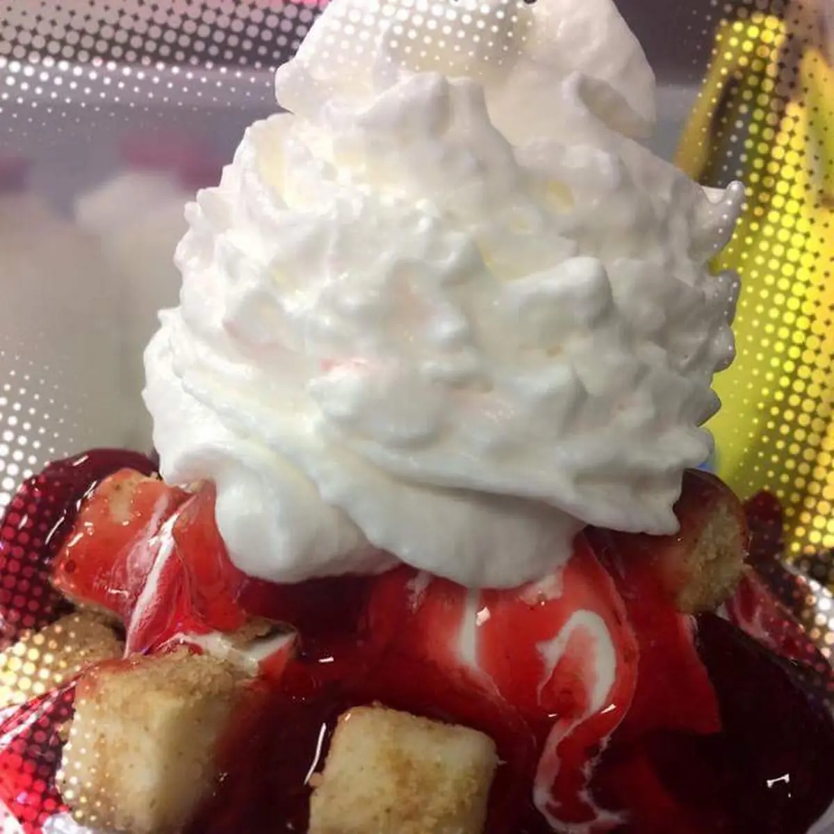 Strawberry Cheesecake Sundae