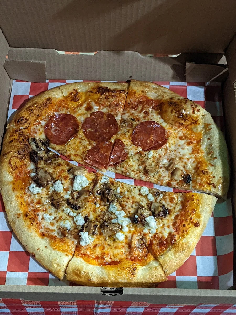 Jerk Chicken with Goat Cheese Pizza