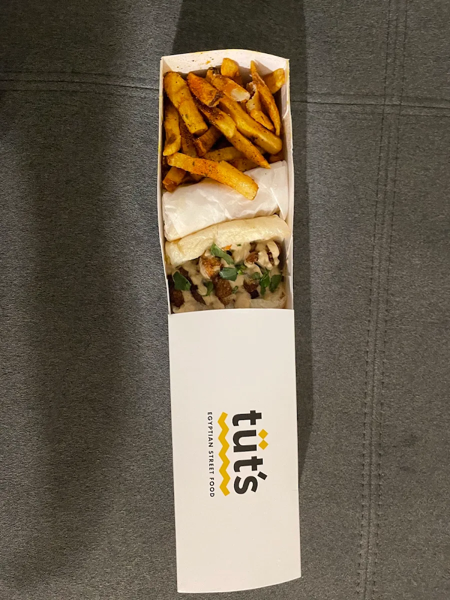 Cauliflower Sandwich, Tut's Egyptian Street Food