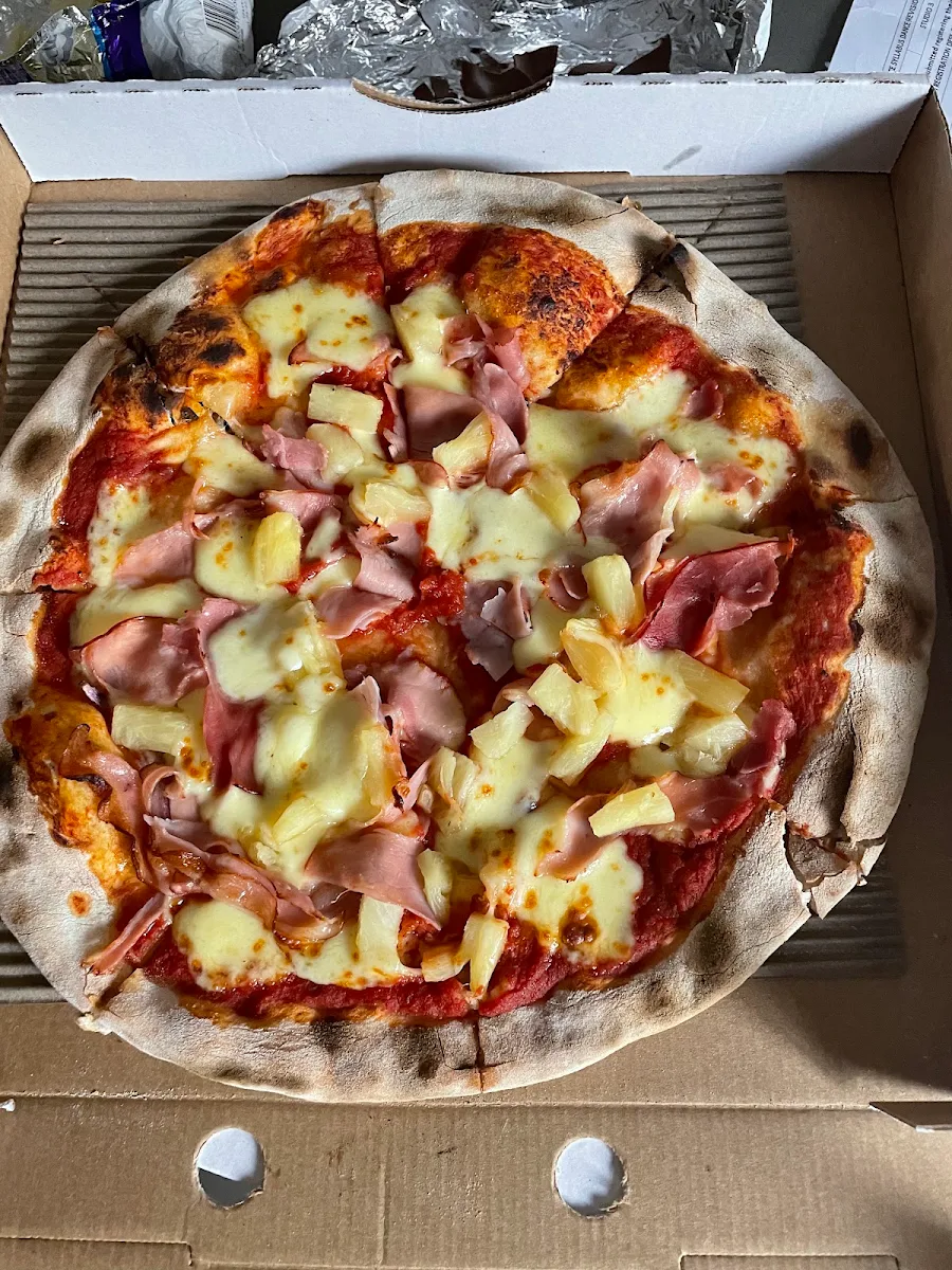 Hawaiian Pizza
