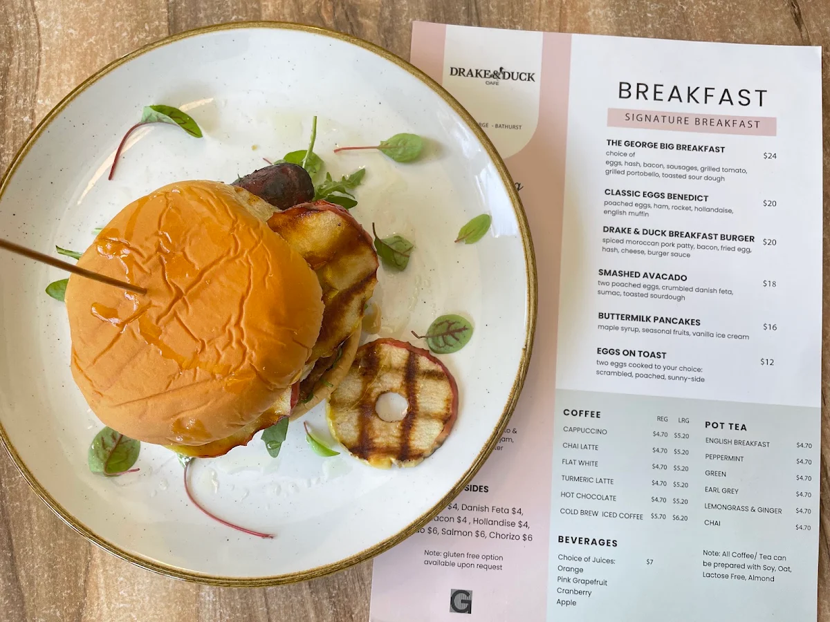 Highlights, Drake and Duck Cafe