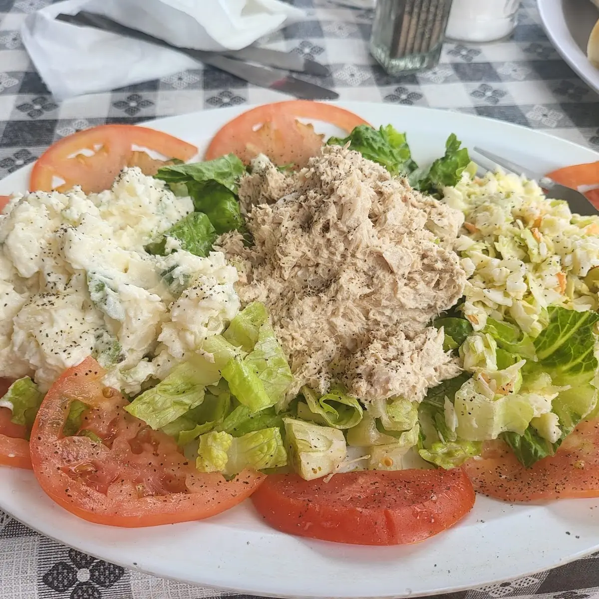 Tuna Salad Platter