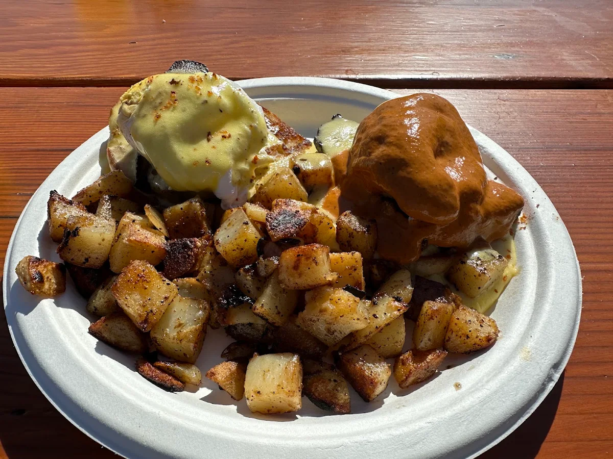 Eggs Benedict
