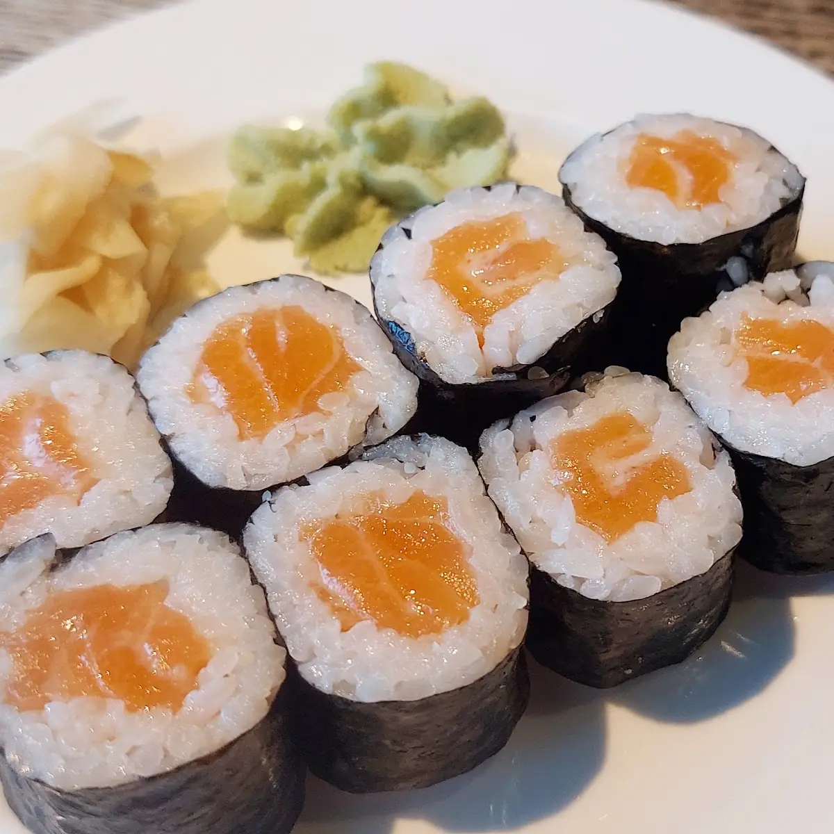 Salmon Roll