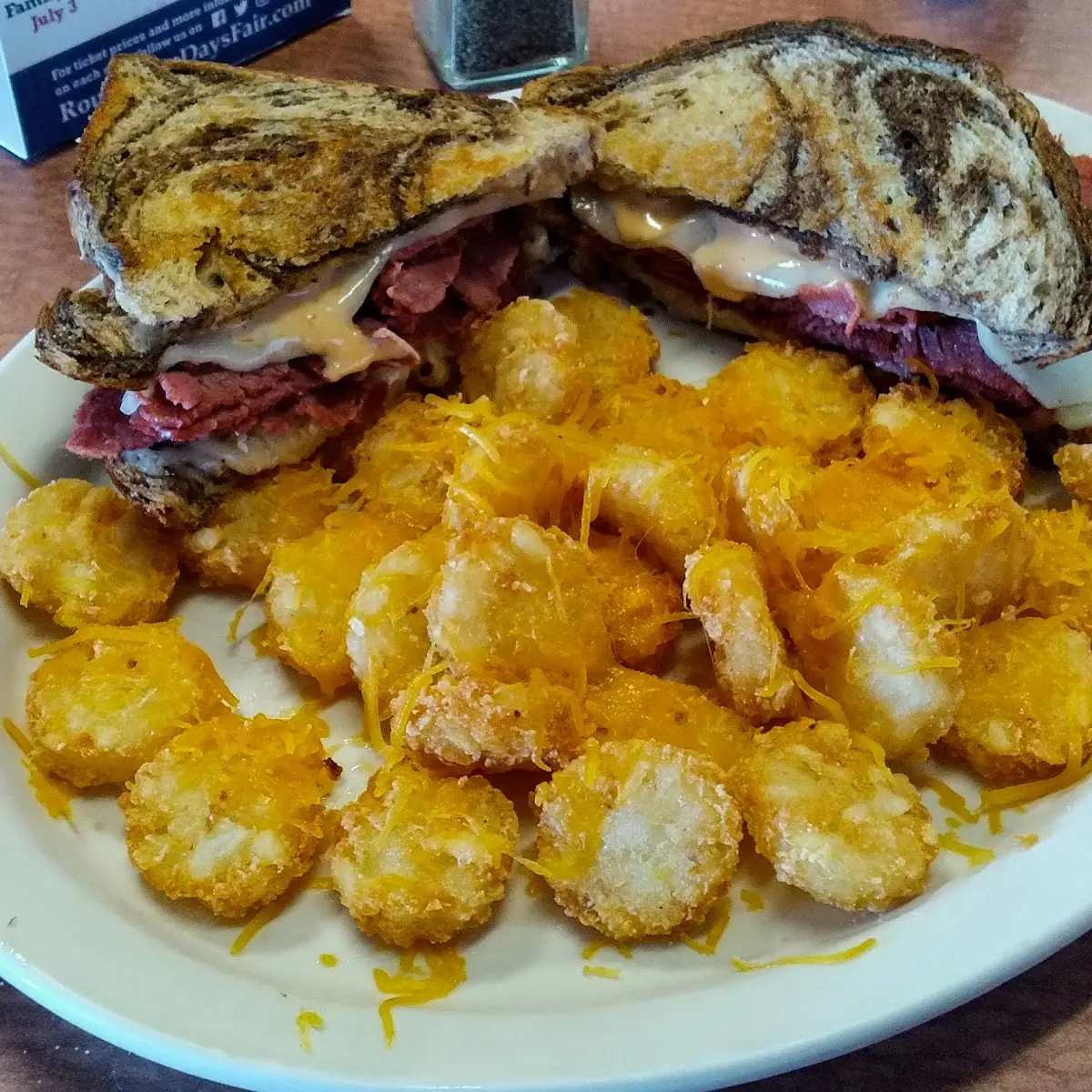 Ruben with Cheddar Cheese Tots