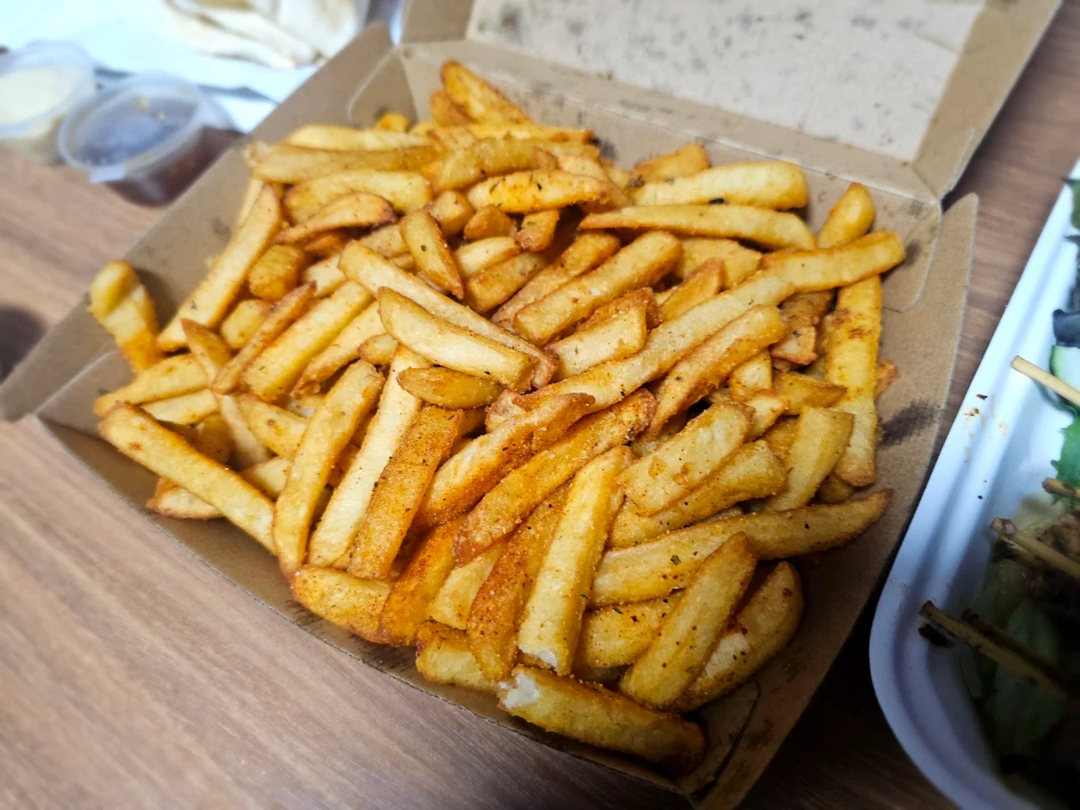 Share Chips, Cheeky Chookz