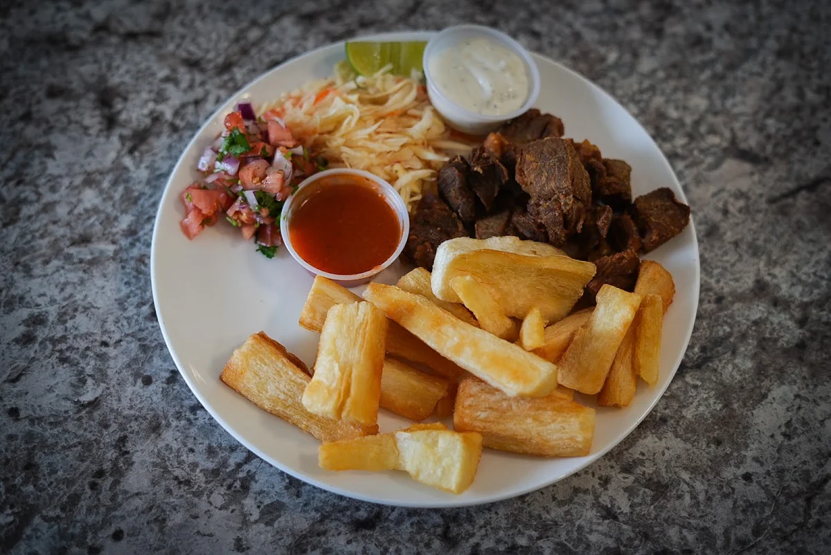 Yuca Con Chicharrón Fried Pork with Cassava
