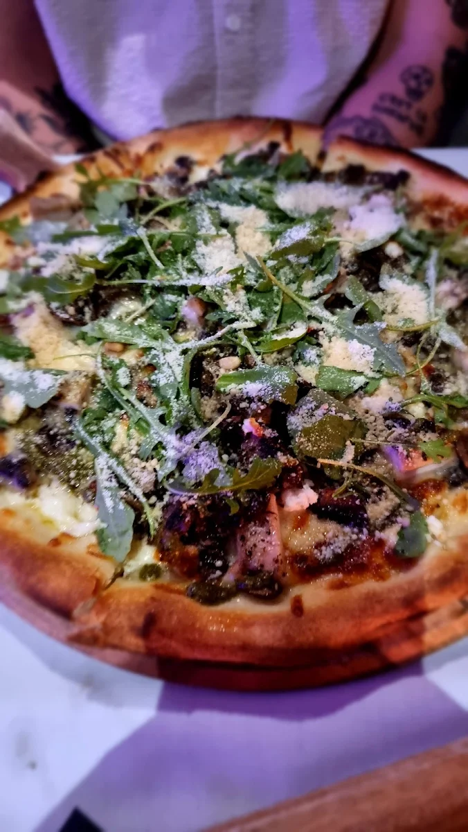 Pollo Pesto Pizza, Bambino Ristorante