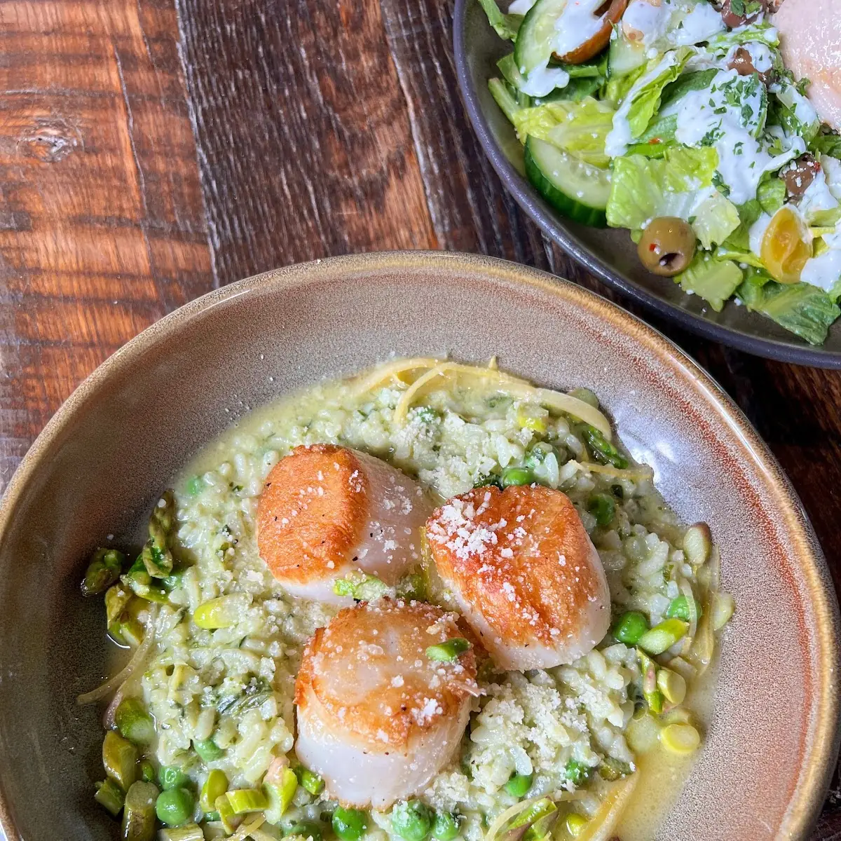 Seared Sea Scallops w Pesto Mash