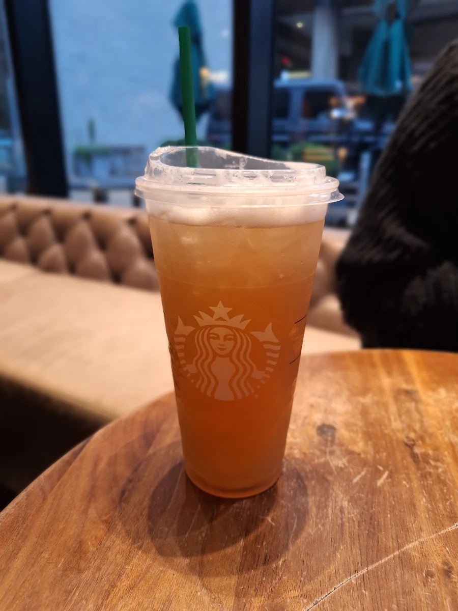 Peach Green Tea Lemonade