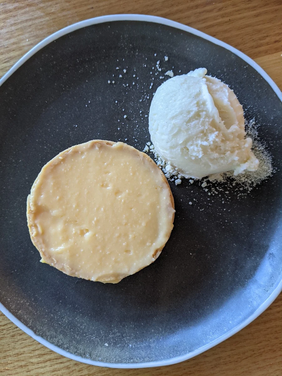 Lemon Tarte, South Sailor