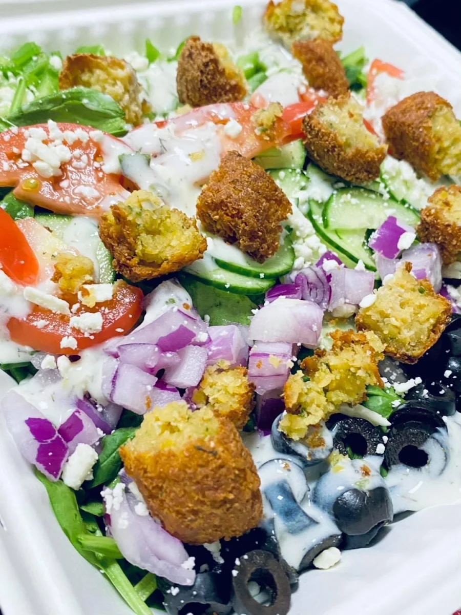 Build your own salad combo