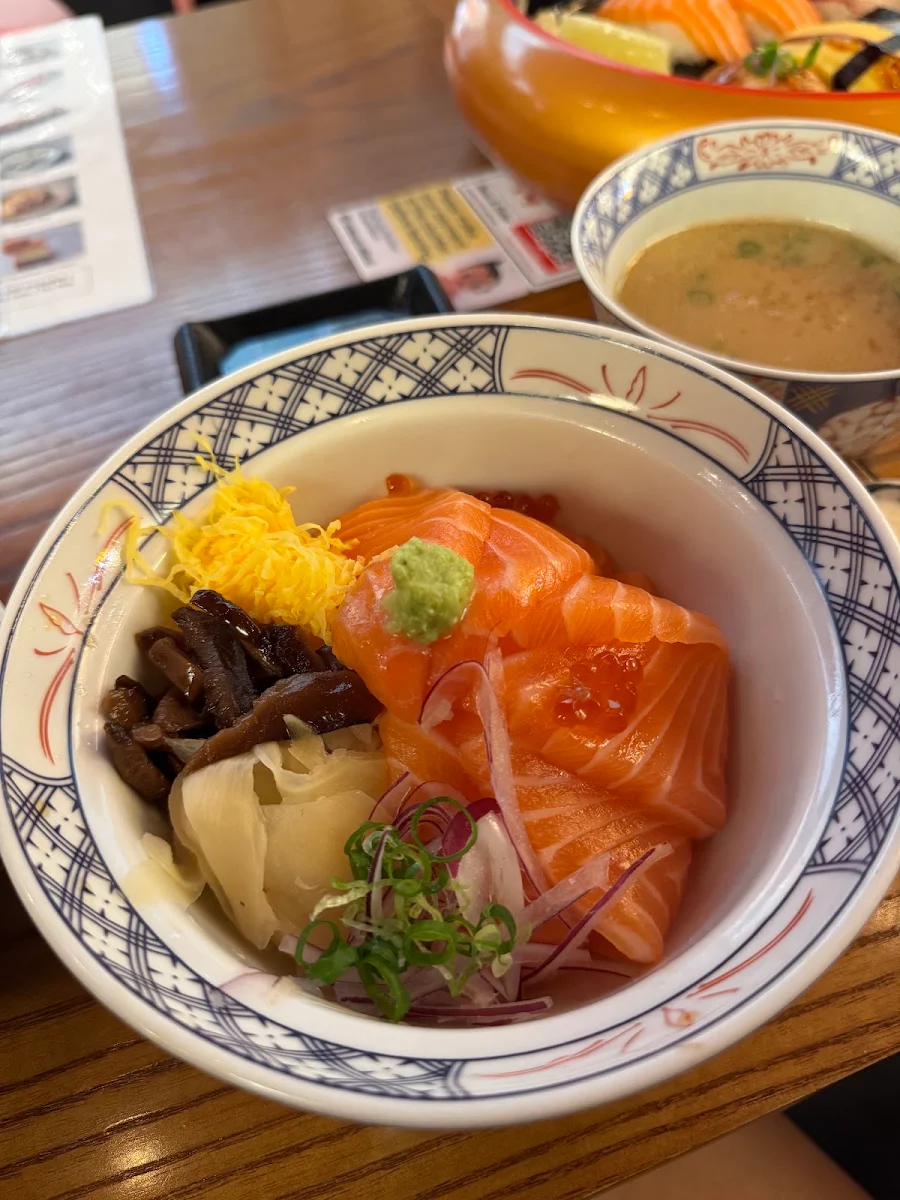 Fresh Salmon Bowl