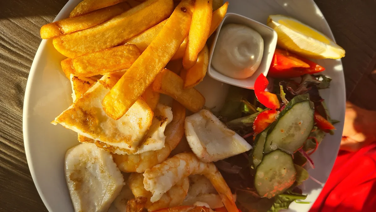 Frutti Di Mare & Chips, Mar E Sol Cafe Bistro