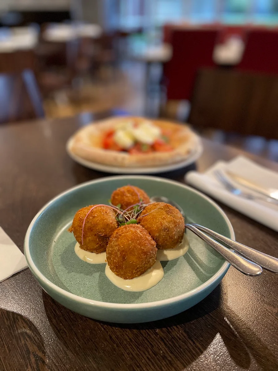 Arancini, Renzo's Bar