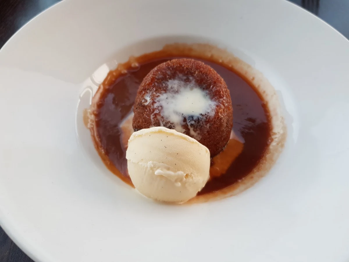 Sticky Date Pudding, Renzo's Bar