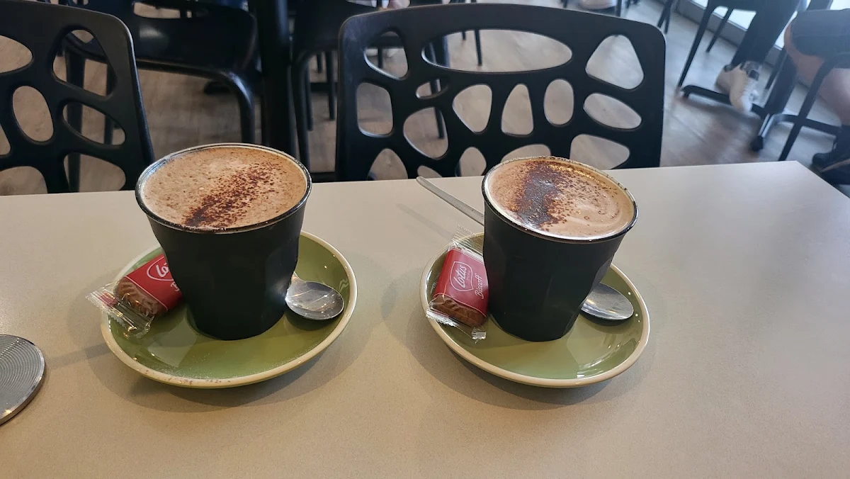 Mocha, Full Flava Café