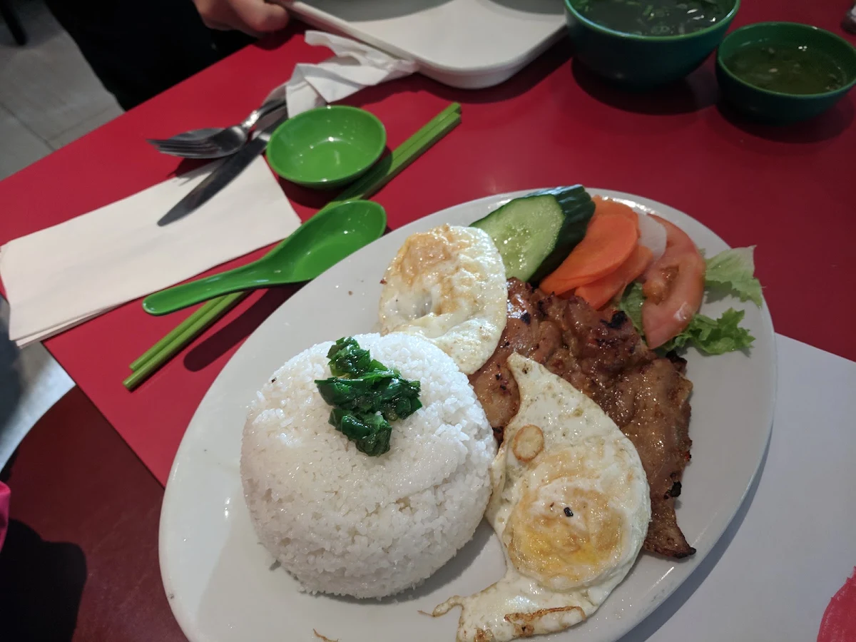 Grilled Beef & Fried Egg with Steamed Rice