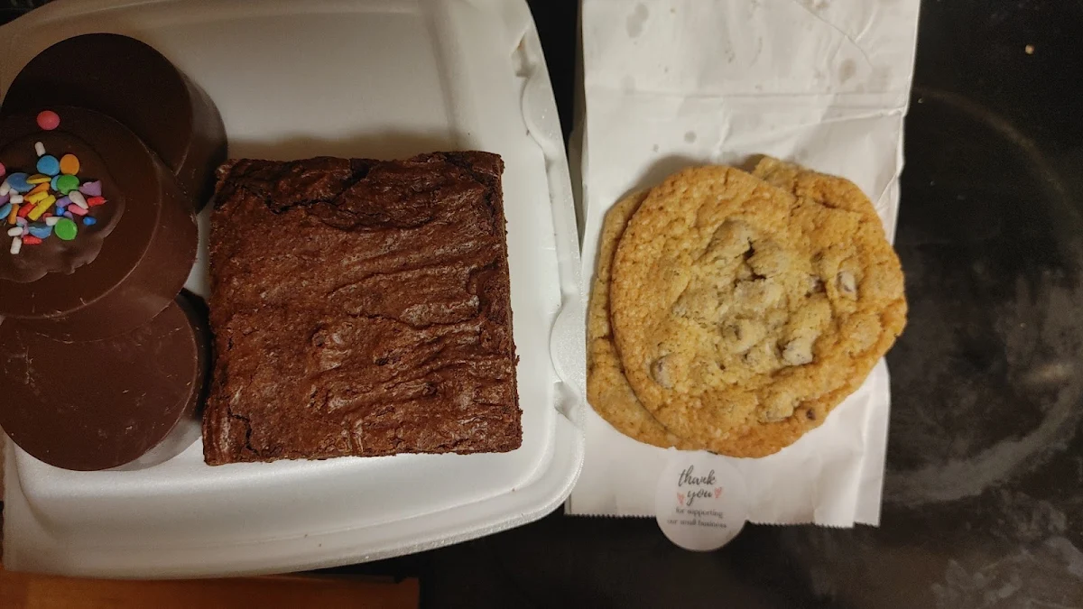 Brownie Chocolate Chip Cookie