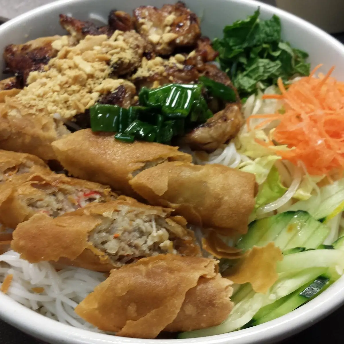 Bún Chả Giò