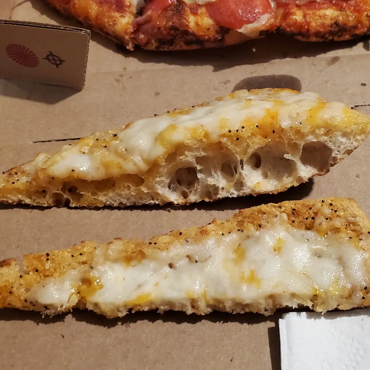 Garlicparmstuft Crust Pizza