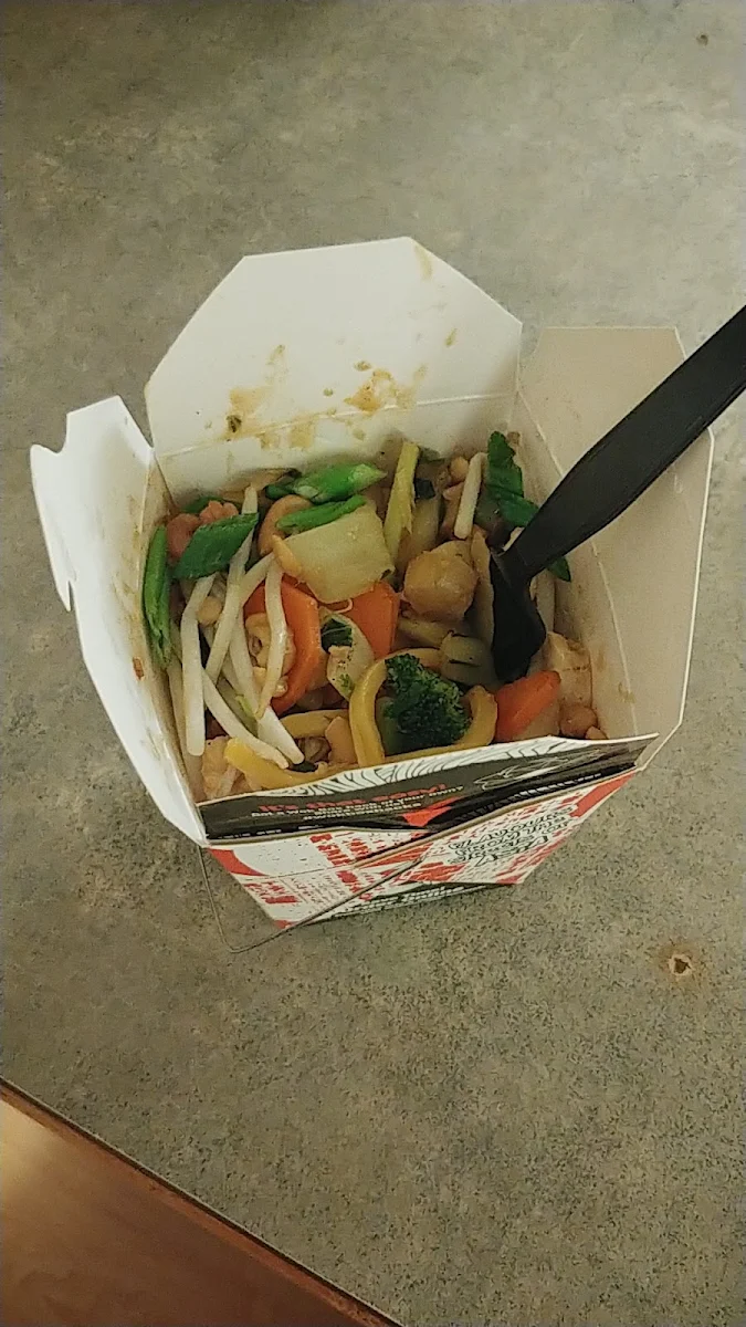 Singapore Cashew Chicken Noodle Bowl, Wok Box - Stone Bridge