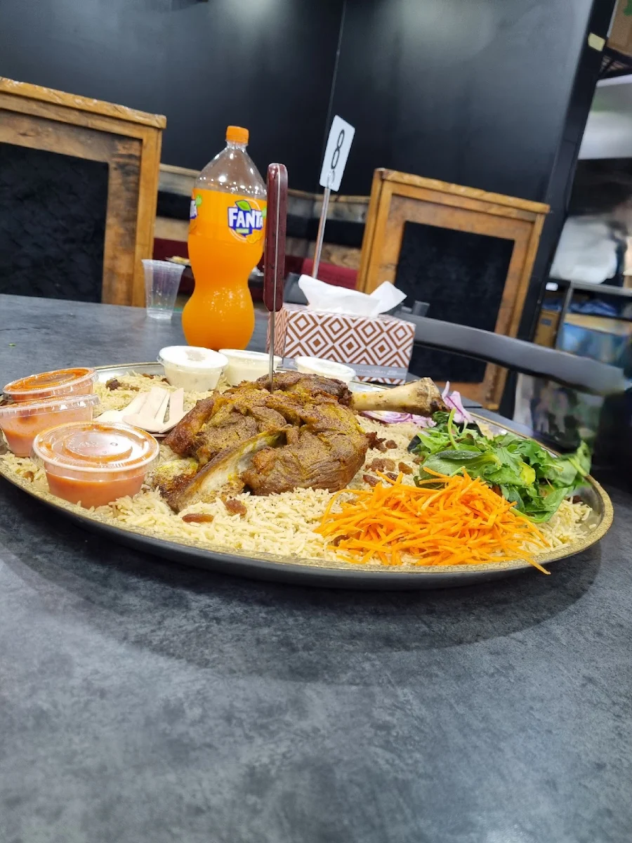 Shoulder Mandi Meal, Mataam al Mandi