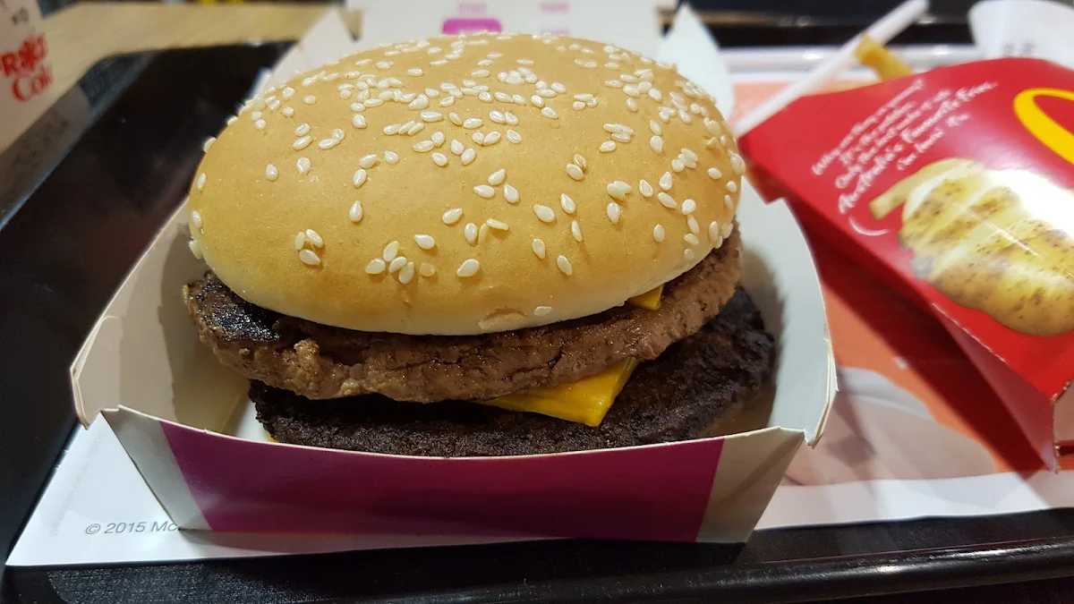 Double Quarter Pounder, McDonald's Holmesglen