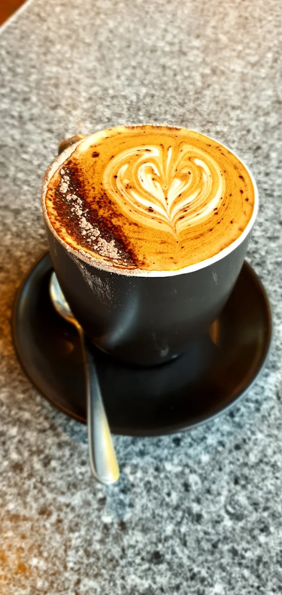 Caffè Latte, Intermezzo Cafe