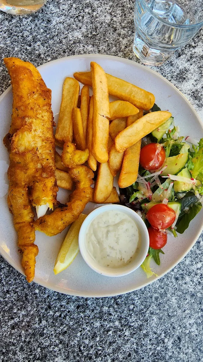 Flathead Fillets, Intermezzo Cafe