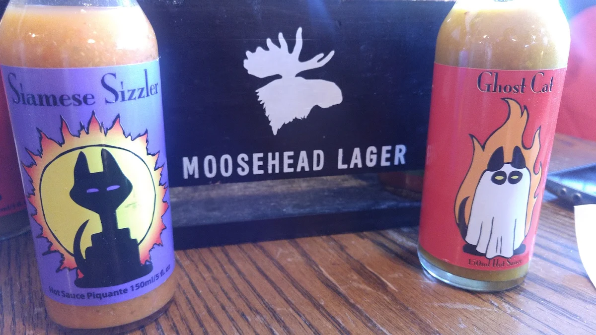 Hot Sauce, Moose McGuire's Huntclub
