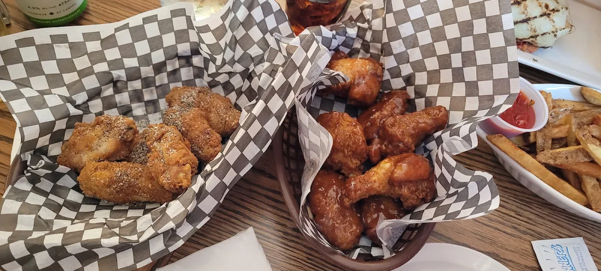 Wing Night Salt and Pepper Dry Rub and Honey Garlic, Moose McGuire's Huntclub
