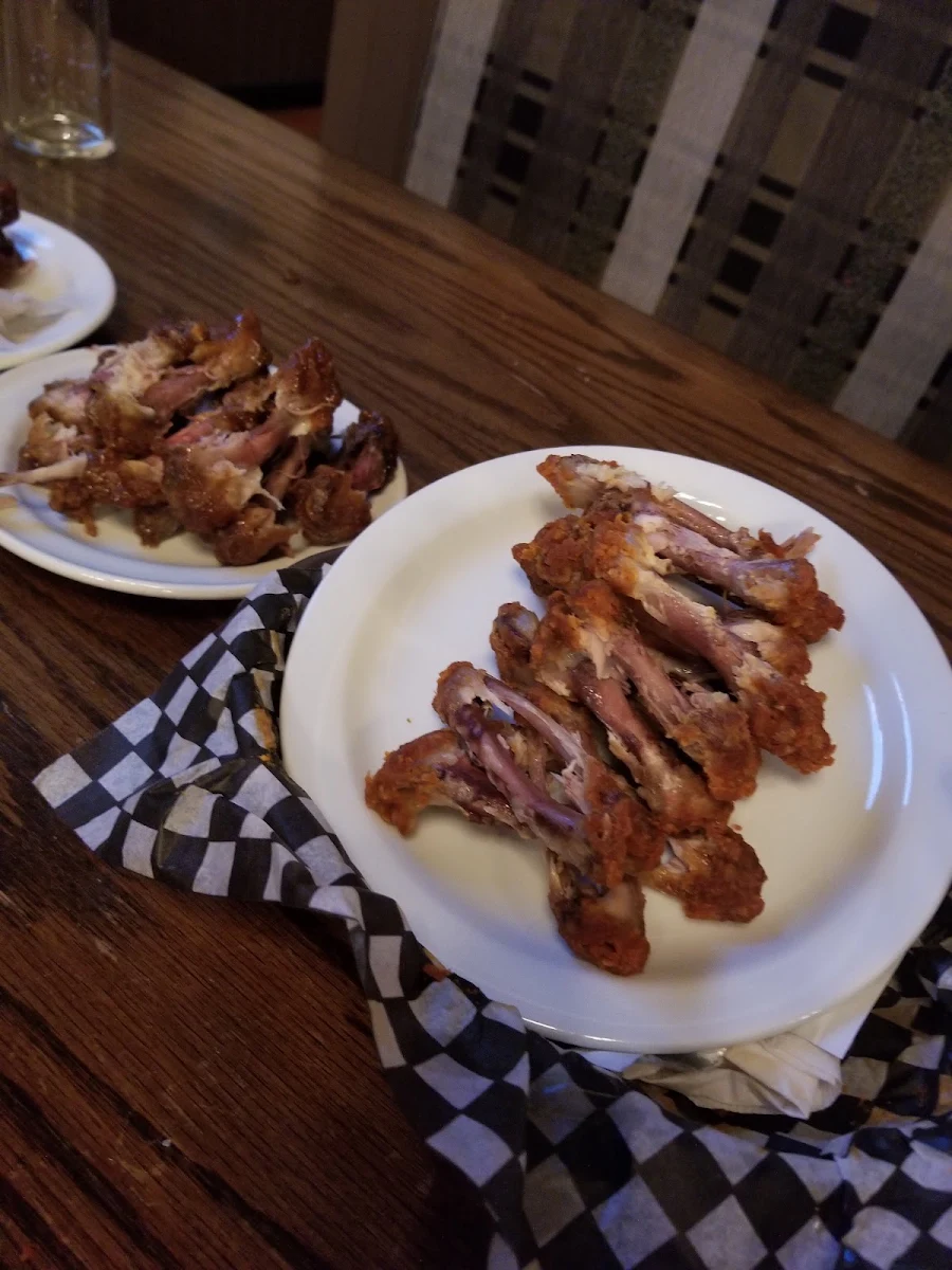 Wing Zings, Moose McGuire's Huntclub