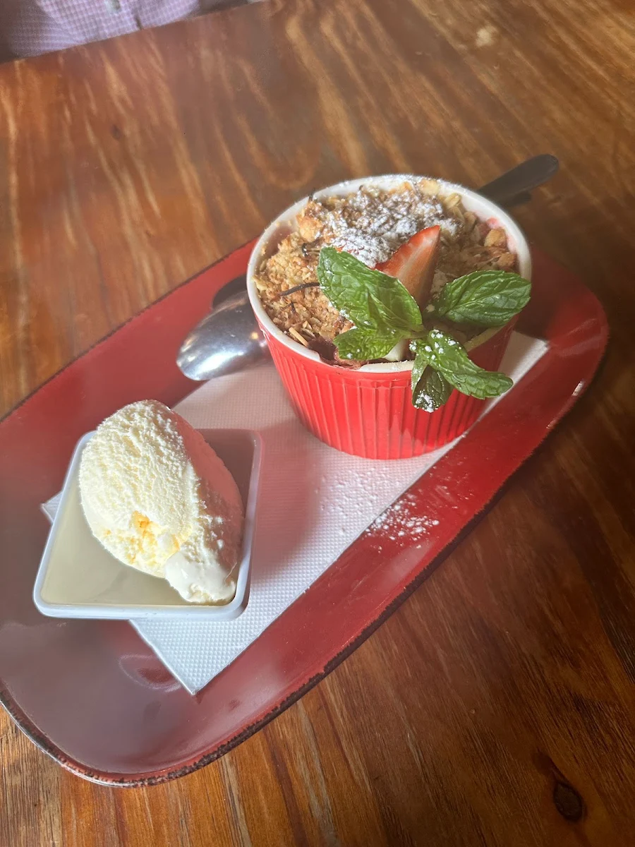 Apple Crumble, The Pig & Whistle Tavern Main Ridge