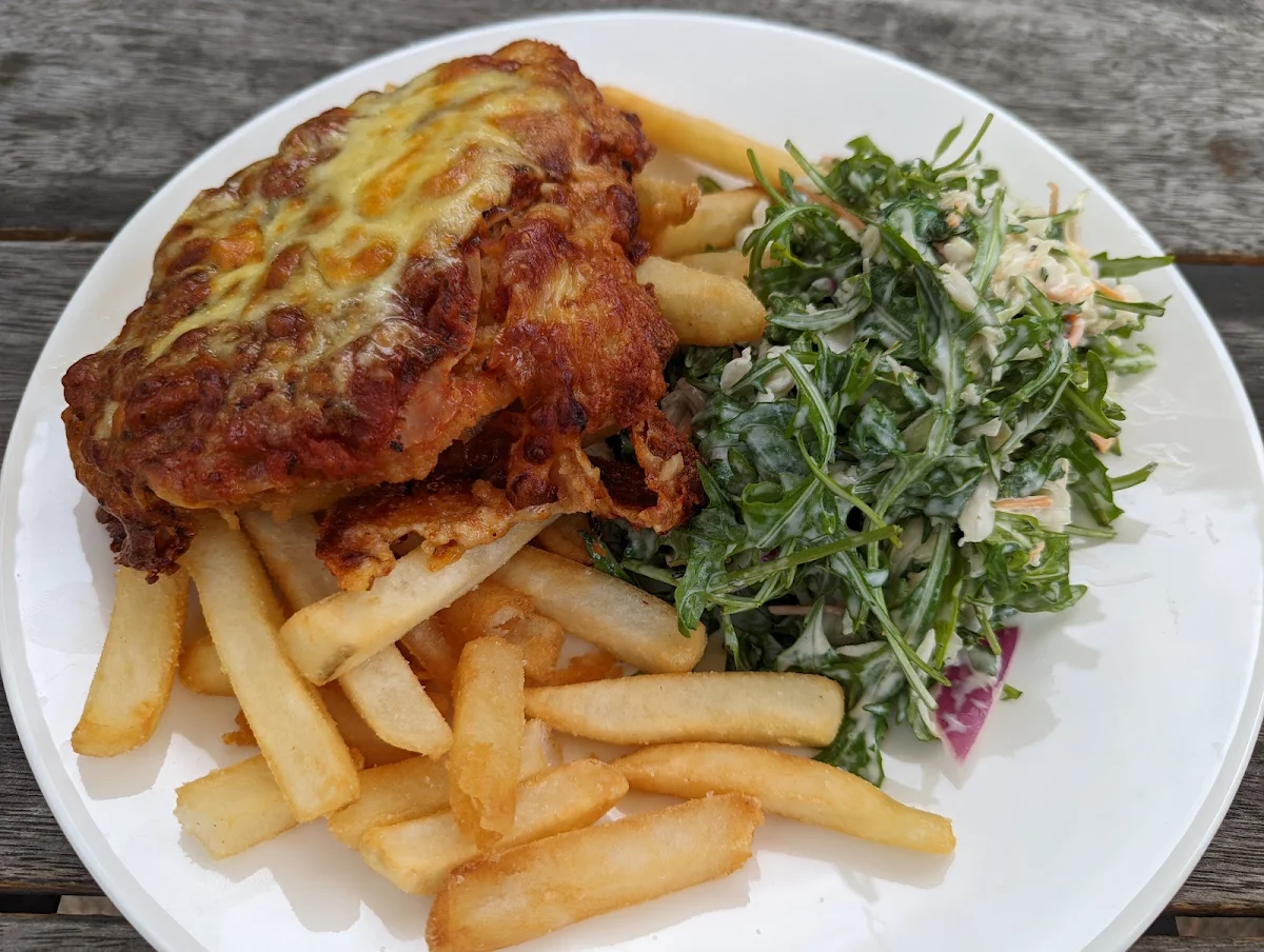 Chicken Parma, The Pig & Whistle Tavern Main Ridge
