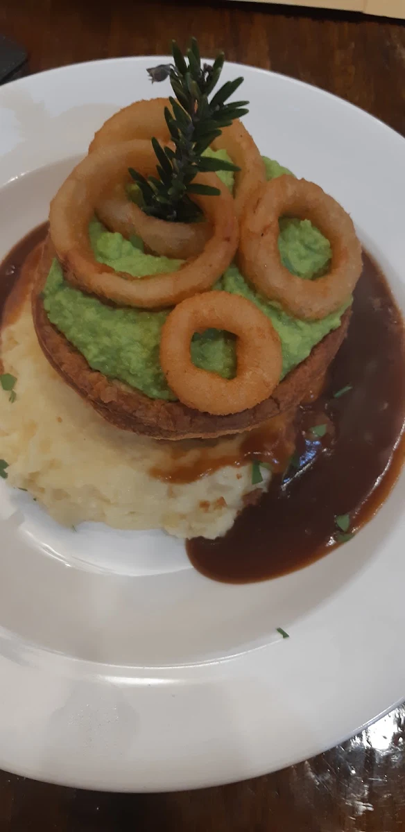 Guinness Pot Pie, Foxy Malone's Irish Pub