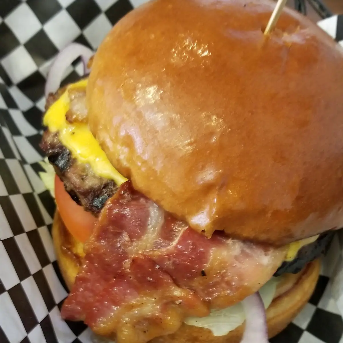 Black Jack Cheeseburger