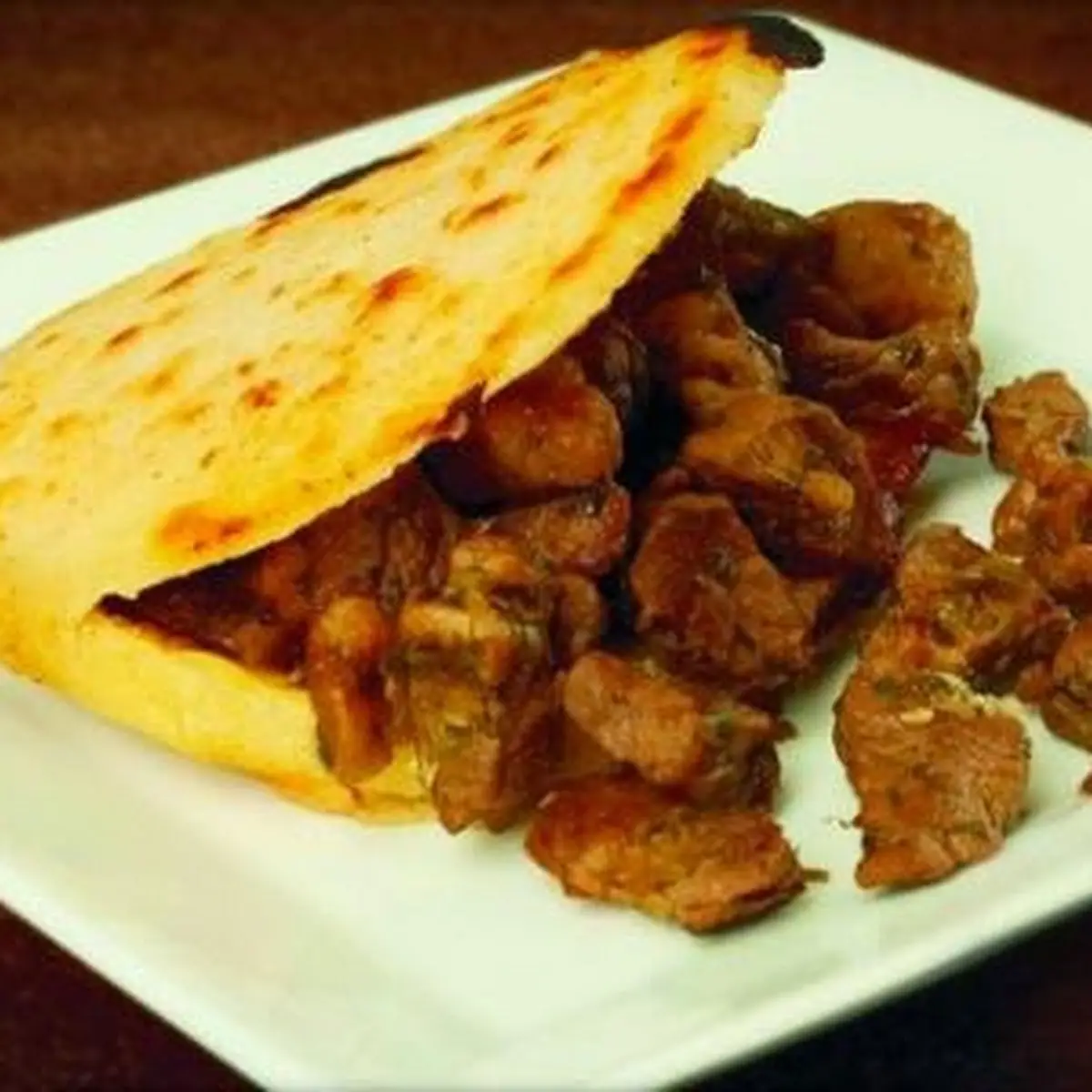 Arepa Rellena de Chicharrón