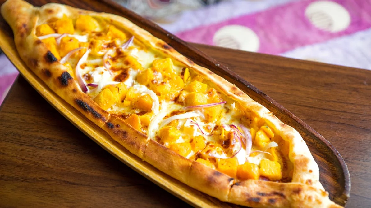 Lamb Mince Pide, Mangal Turkish Cuisine