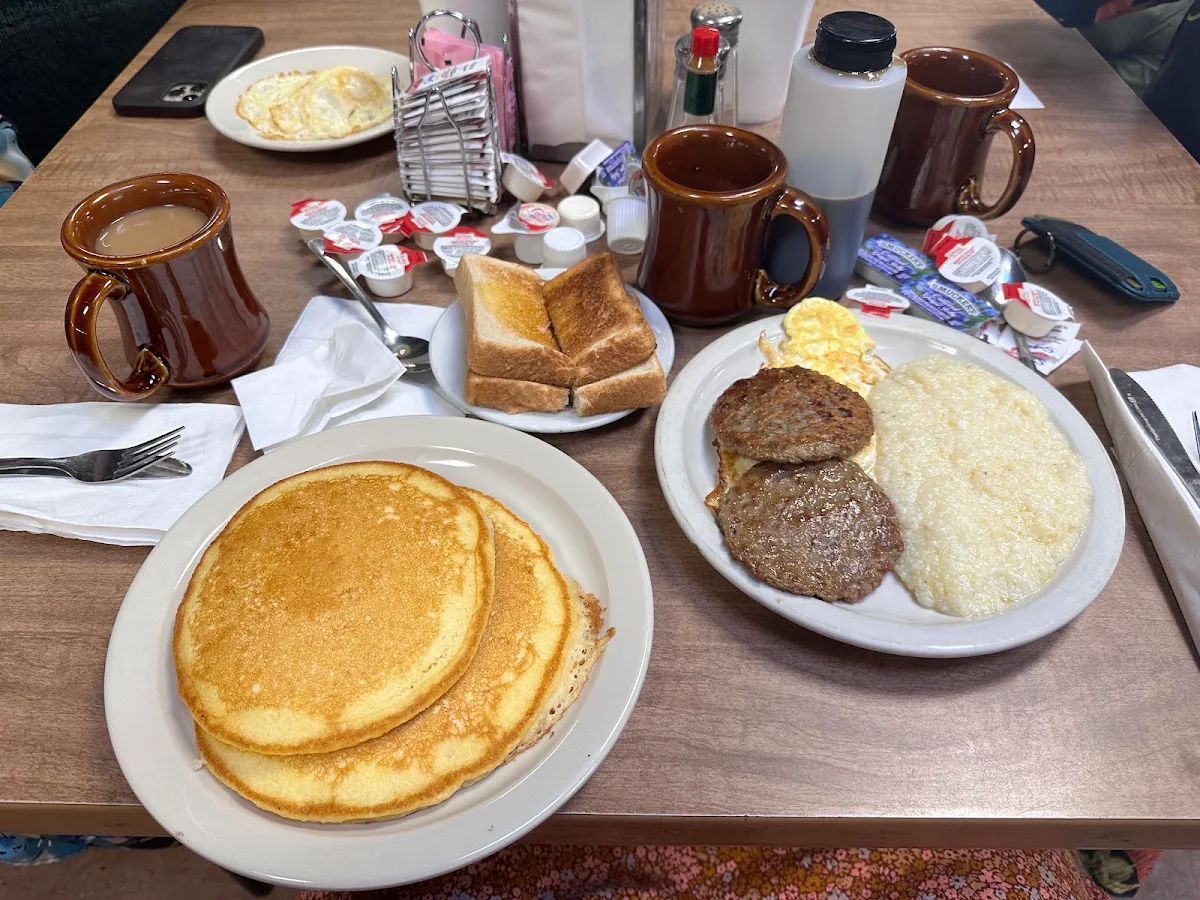 Cheese Grits with Pancakes and Bacon