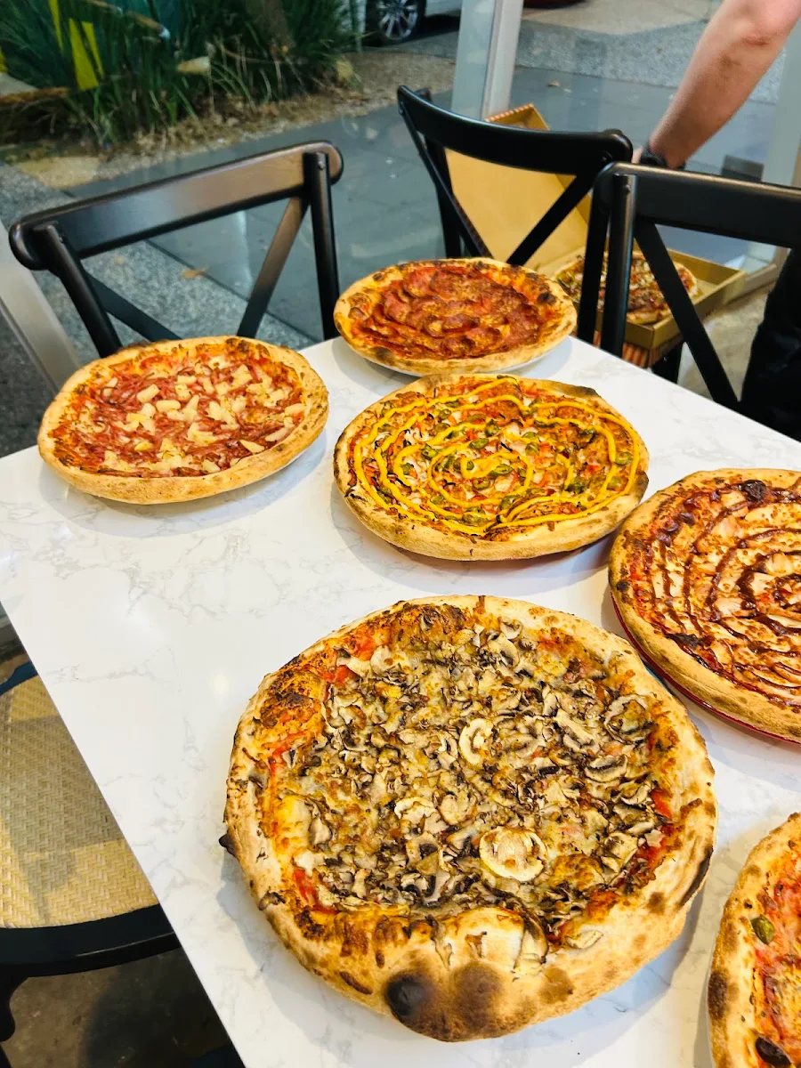 Mushroom Pizza, Pizza Speciale Caroline Springs
