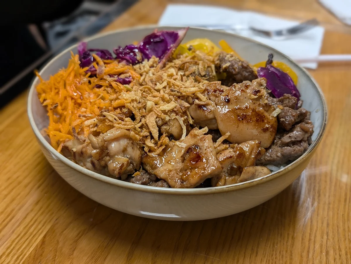 Chicken Beef Bowl with Hot Honey, Buzz Bites