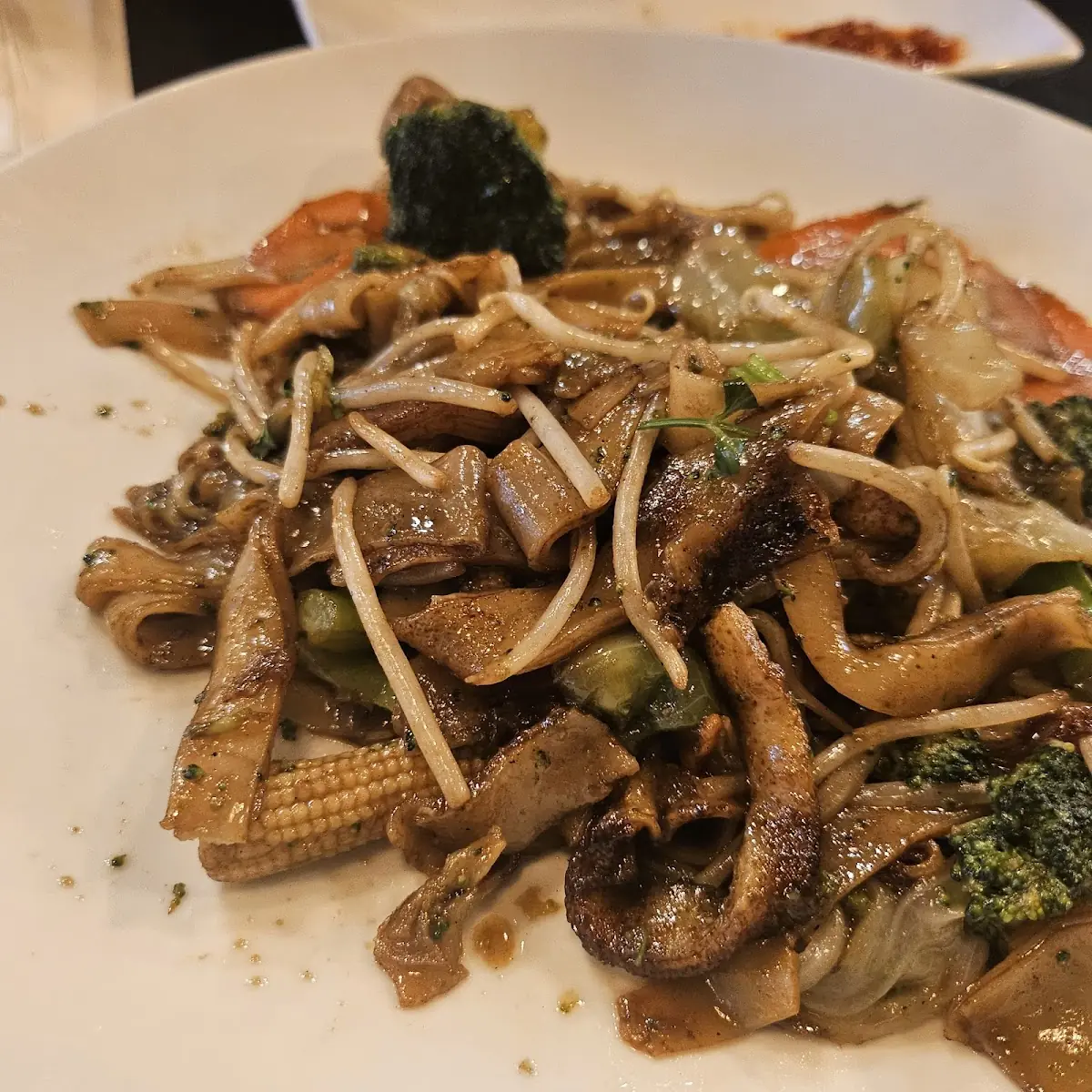 Veggies Chow Fun Hu Tieu Xa' O Rau Cai